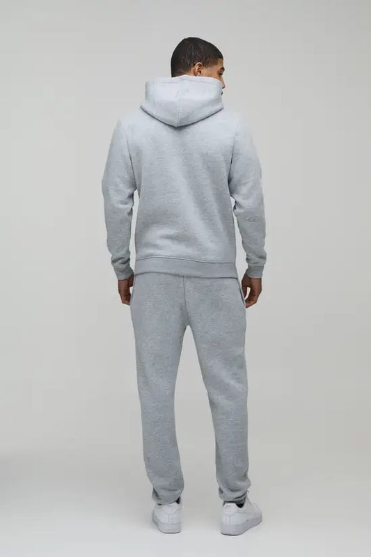 მამაკაცის „სლიმ ფიტ“ სპორტული ჰუდიანი კომპლექტი