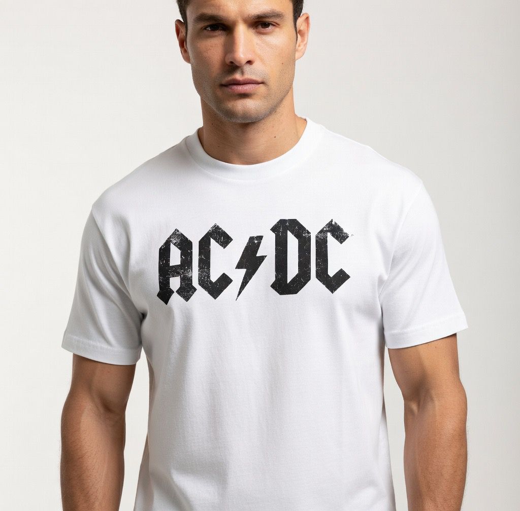 HM white t-shirt